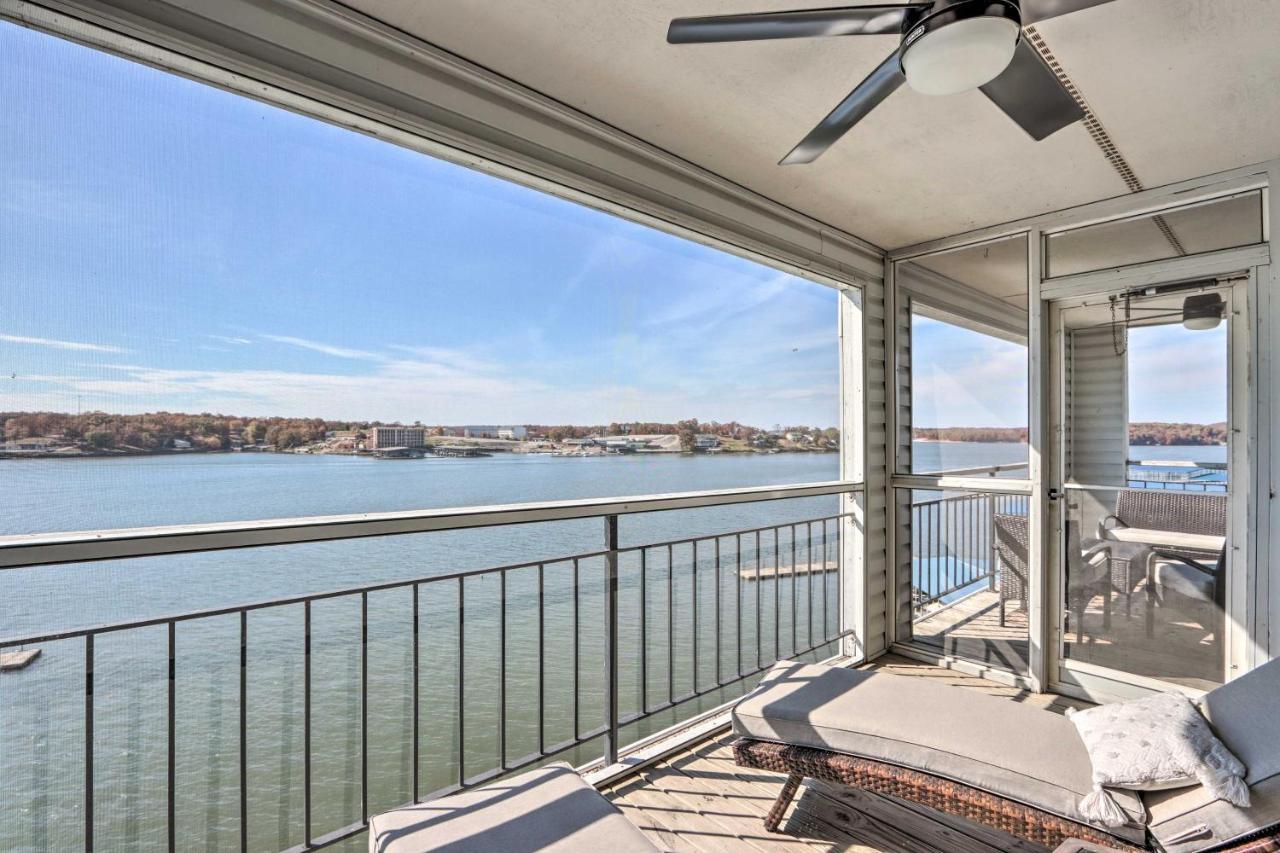 Sunny Osage Beach With Balcony And Lakefront View Esterno foto